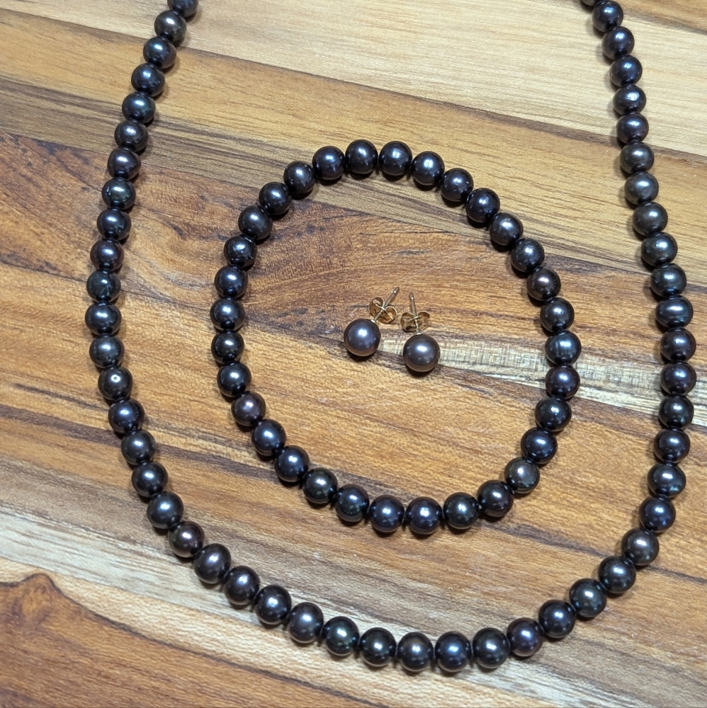 Elegant Black Cultured Pearl Necklace, Bracelet & Earring Set